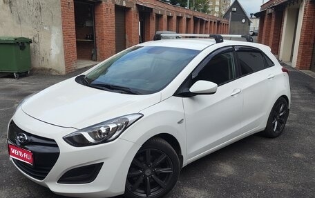 Hyundai i30 II рестайлинг, 2013 год, 1 000 000 рублей, 1 фотография