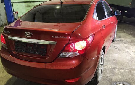 Hyundai Solaris II рестайлинг, 2012 год, 650 000 рублей, 4 фотография