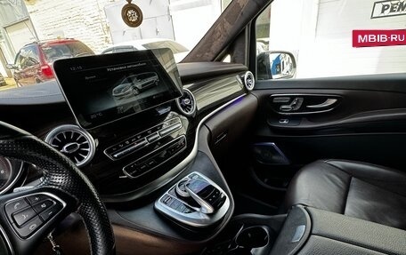 Mercedes-Benz V-Класс, 2017 год, 5 500 000 рублей, 13 фотография