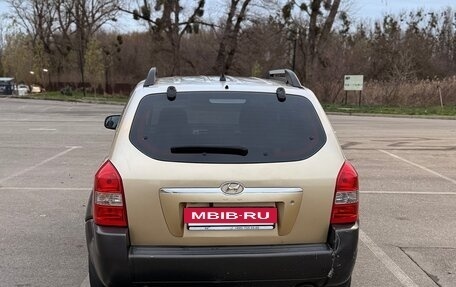 Hyundai Tucson III, 2005 год, 700 000 рублей, 6 фотография