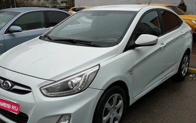 Hyundai Solaris II рестайлинг, 2013 год, 950 000 рублей, 1 фотография