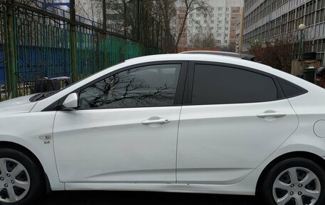 Hyundai Solaris II рестайлинг, 2013 год, 950 000 рублей, 6 фотография