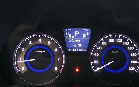 Hyundai Solaris II рестайлинг, 2013 год, 950 000 рублей, 26 фотография