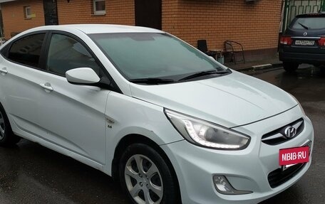Hyundai Solaris II рестайлинг, 2013 год, 950 000 рублей, 16 фотография