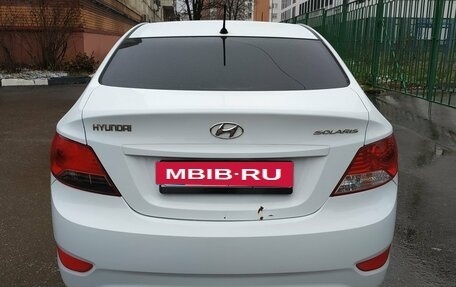 Hyundai Solaris II рестайлинг, 2013 год, 950 000 рублей, 20 фотография