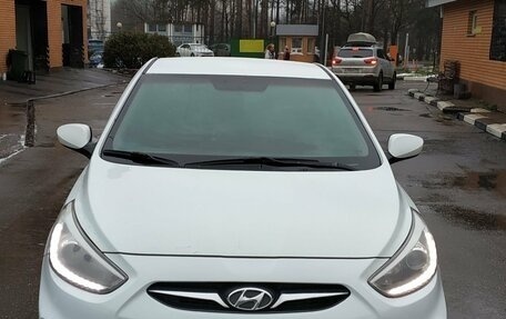 Hyundai Solaris II рестайлинг, 2013 год, 950 000 рублей, 18 фотография