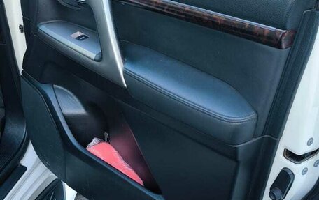 Toyota Land Cruiser 200, 2015 год, 5 149 999 рублей, 9 фотография