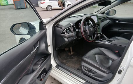 Toyota Camry, 2021 год, 2 100 000 рублей, 21 фотография