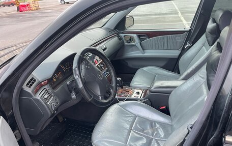 Mercedes-Benz E-Класс, 1999 год, 365 000 рублей, 6 фотография