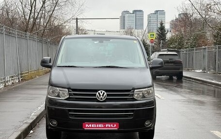 Volkswagen Multivan T5, 2010 год, 2 600 000 рублей, 1 фотография