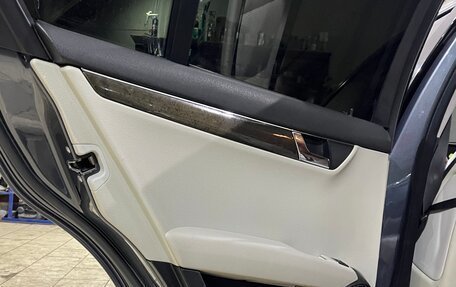 Mercedes-Benz C-Класс, 2009 год, 1 200 000 рублей, 24 фотография