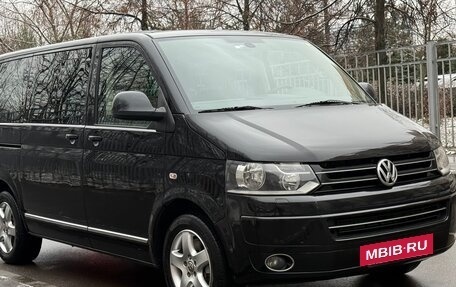 Volkswagen Multivan T5, 2010 год, 2 600 000 рублей, 2 фотография