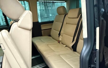 Volkswagen Multivan T5, 2010 год, 2 600 000 рублей, 18 фотография