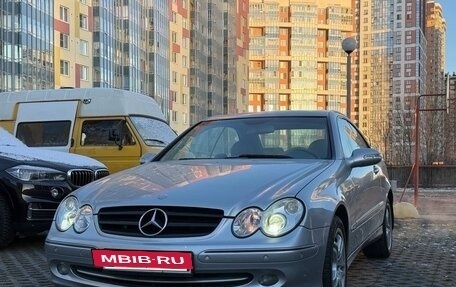 Mercedes-Benz CLK-Класс, 2004 год, 2 000 000 рублей, 3 фотография
