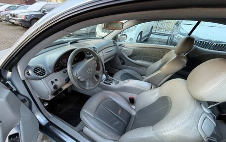 Mercedes-Benz CLK-Класс, 2004 год, 2 000 000 рублей, 8 фотография