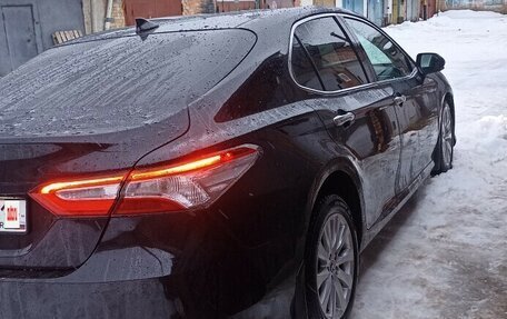 Toyota Camry, 2019 год, 2 650 000 рублей, 5 фотография