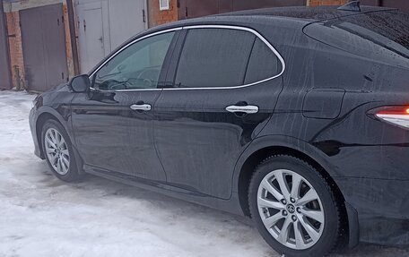 Toyota Camry, 2019 год, 2 650 000 рублей, 8 фотография