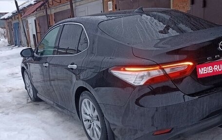 Toyota Camry, 2019 год, 2 650 000 рублей, 4 фотография