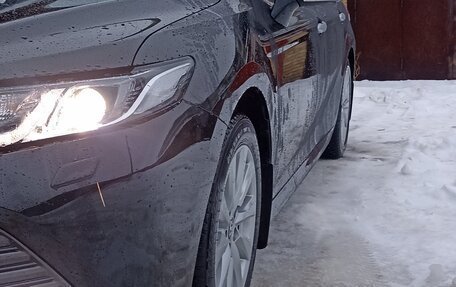 Toyota Camry, 2019 год, 2 650 000 рублей, 16 фотография