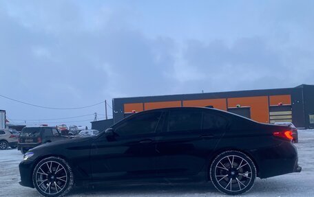 BMW 5 серия, 2019 год, 2 650 000 рублей, 11 фотография