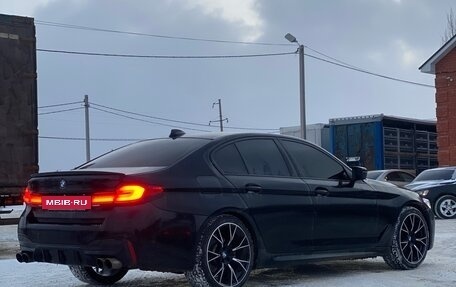 BMW 5 серия, 2019 год, 2 650 000 рублей, 3 фотография