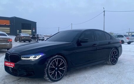 BMW 5 серия, 2019 год, 2 650 000 рублей, 16 фотография