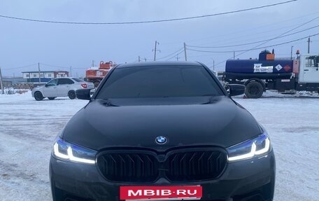BMW 5 серия, 2019 год, 2 650 000 рублей, 18 фотография