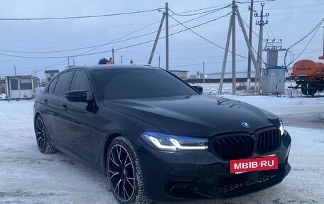 BMW 5 серия, 2019 год, 2 650 000 рублей, 15 фотография