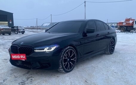 BMW 5 серия, 2019 год, 2 650 000 рублей, 13 фотография