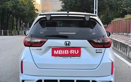 Honda Fit, 2022 год, 1 175 586 рублей, 6 фотография