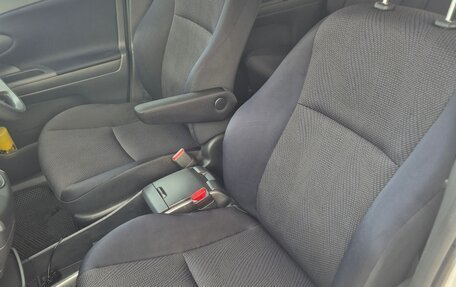 Toyota Wish II, 2012 год, 1 410 000 рублей, 22 фотография