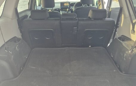 Toyota Wish II, 2012 год, 1 410 000 рублей, 30 фотография