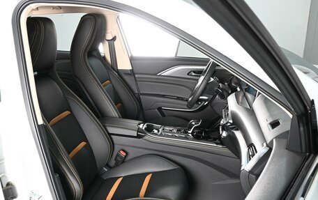 FAW Bestune T77, 2024 год, 2 099 000 рублей, 8 фотография