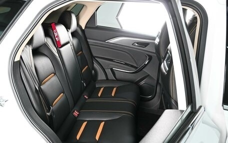 FAW Bestune T77, 2024 год, 2 099 000 рублей, 7 фотография