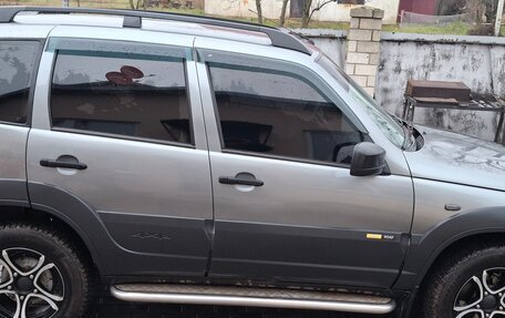 Chevrolet Niva I рестайлинг, 2016 год, 725 000 рублей, 3 фотография