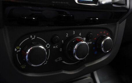 Renault Duster I рестайлинг, 2017 год, 1 330 000 рублей, 15 фотография