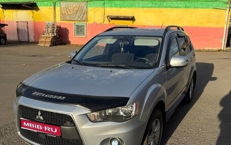 Mitsubishi Outlander III рестайлинг 3, 2011 год, 1 050 000 рублей, 1 фотография