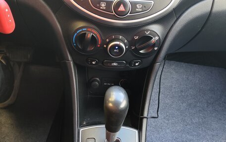 Hyundai Solaris II рестайлинг, 2013 год, 800 000 рублей, 8 фотография