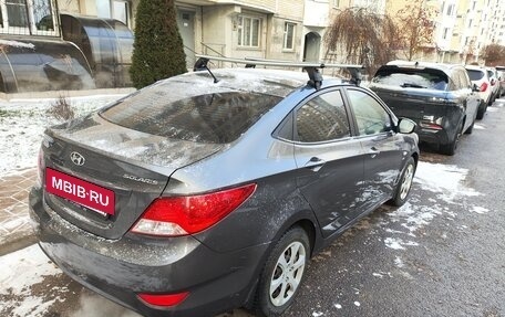 Hyundai Solaris II рестайлинг, 2013 год, 800 000 рублей, 3 фотография