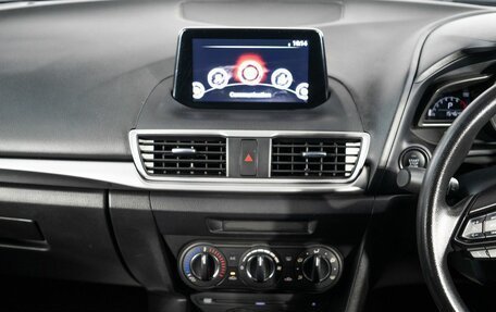 Mazda Axela, 2017 год, 1 220 000 рублей, 10 фотография