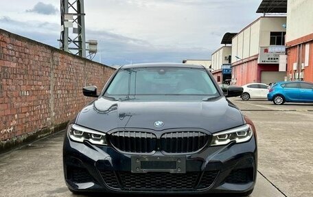 BMW 3 серия, 2021 год, 3 000 000 рублей, 2 фотография