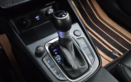 Hyundai Kona I, 2022 год, 1 670 071 рублей, 5 фотография