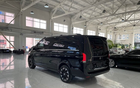 Mercedes-Benz V-Класс, 2025 год, 9 500 000 рублей, 3 фотография