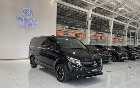 Mercedes-Benz V-Класс, 2025 год, 9 500 000 рублей, 7 фотография