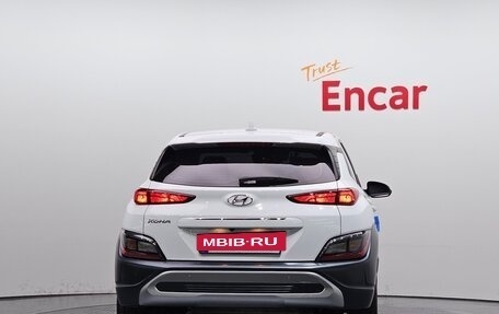 Hyundai Kona I, 2022 год, 1 670 071 рублей, 11 фотография