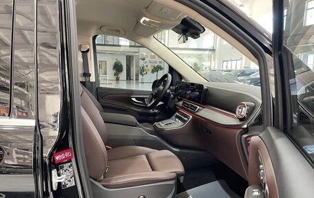 Mercedes-Benz V-Класс, 2025 год, 9 500 000 рублей, 10 фотография
