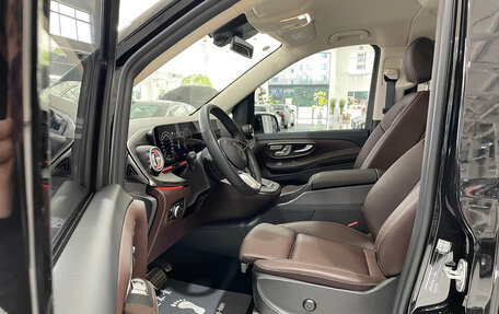 Mercedes-Benz V-Класс, 2025 год, 9 500 000 рублей, 25 фотография