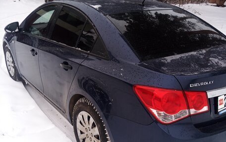 Chevrolet Cruze II, 2011 год, 600 000 рублей, 4 фотография