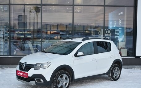 Renault Sandero II рестайлинг, 2019 год, 1 085 000 рублей, 1 фотография