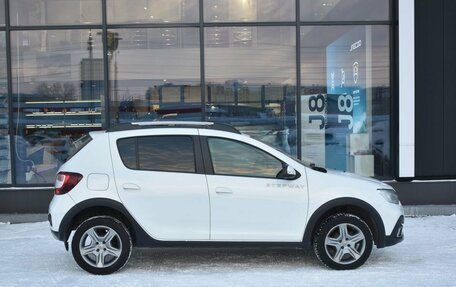 Renault Sandero II рестайлинг, 2019 год, 1 085 000 рублей, 4 фотография